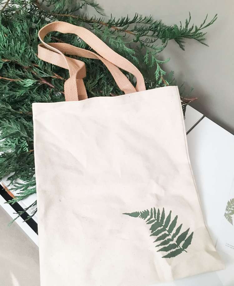 Giveaway Bags Marnie & Drew Eco Friendly Inspired Wedding by Jennifer Picard Photography