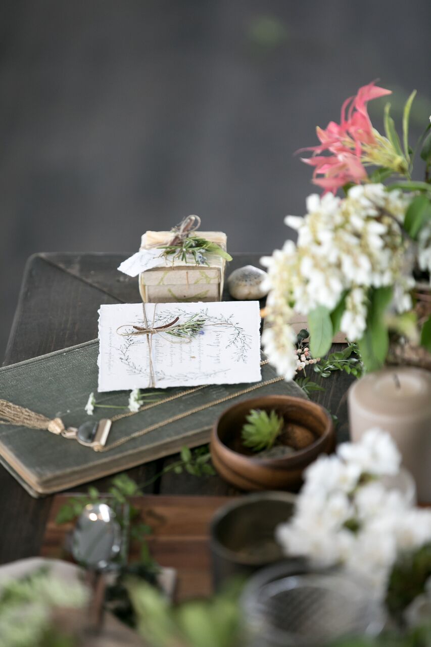 Eco Chic Wedding with Stylish Foraged Greenery Details West Coast Weddings Magazine