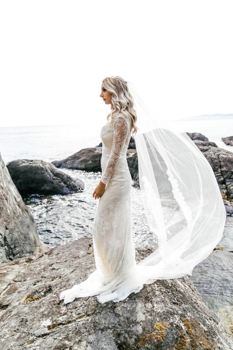 The Maggie Sottero Barefoot Bride Session West Coast Weddings Magazine Vancouver Island