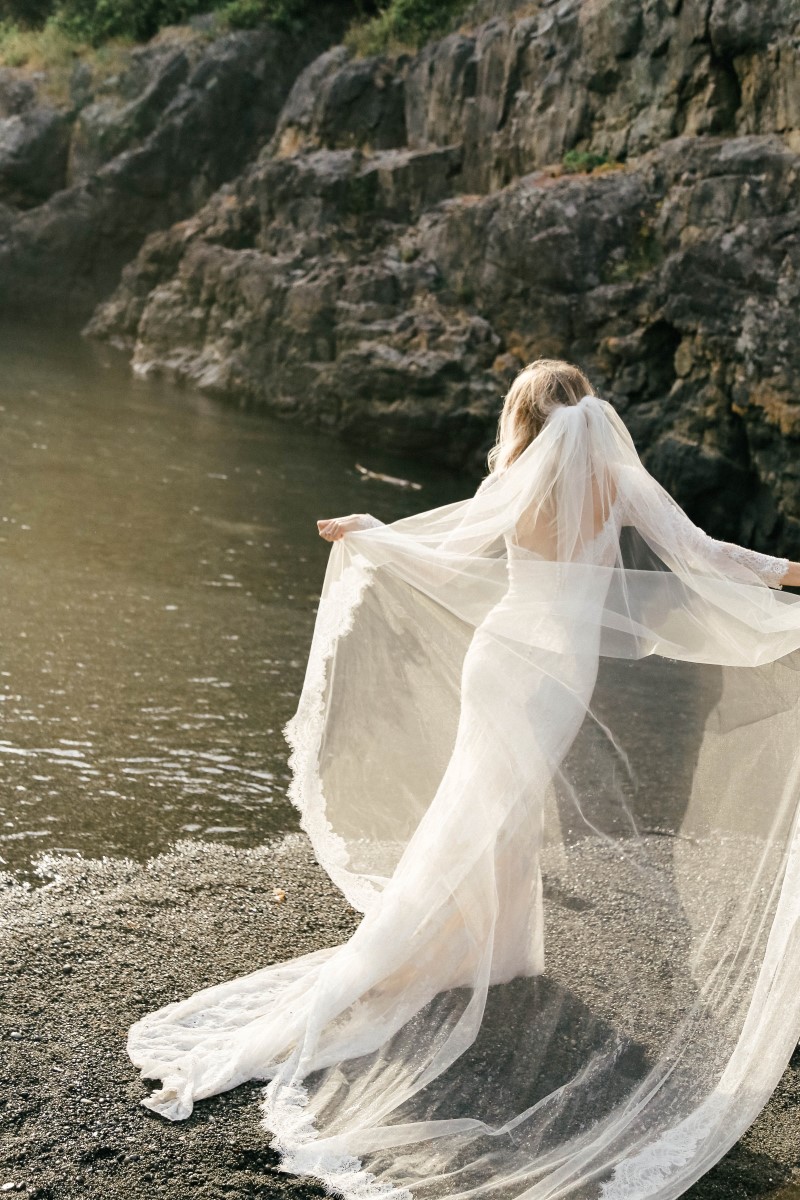 The Maggie Sottero Barefoot Bride Session West Coast Weddings Magazine Vancouver Island