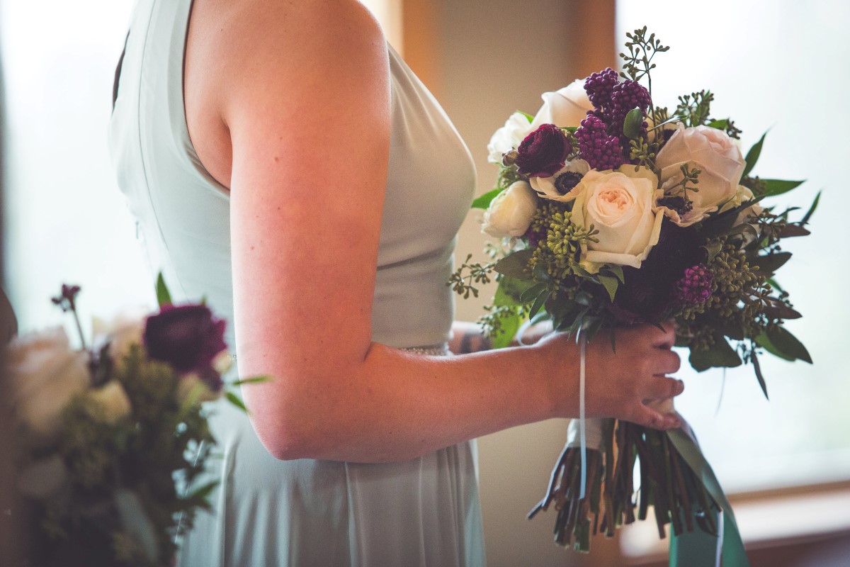 Beautiful West Coast Wedding by Chelsea Dawn Photography | Luz Bridal | Hudsons Bay | Outlooks for Men | Thrifty Foods | Mount Washington | West Coast Weddinss Magazine | BC Wedding Magazine