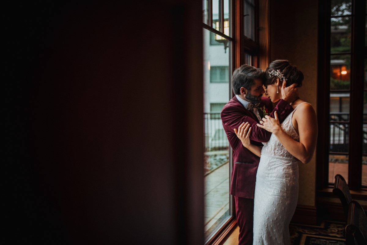 Holiday Glamour at Oak Bay Beach Hotel | Tasha Cline Photography | Beauty Bride | Cake by Taryn | Jennigs the Florist | Bliss Gowns & Events | Madison Paige Hair | Pretty Please Makeup Artistry | West Coast Weddings Magazine