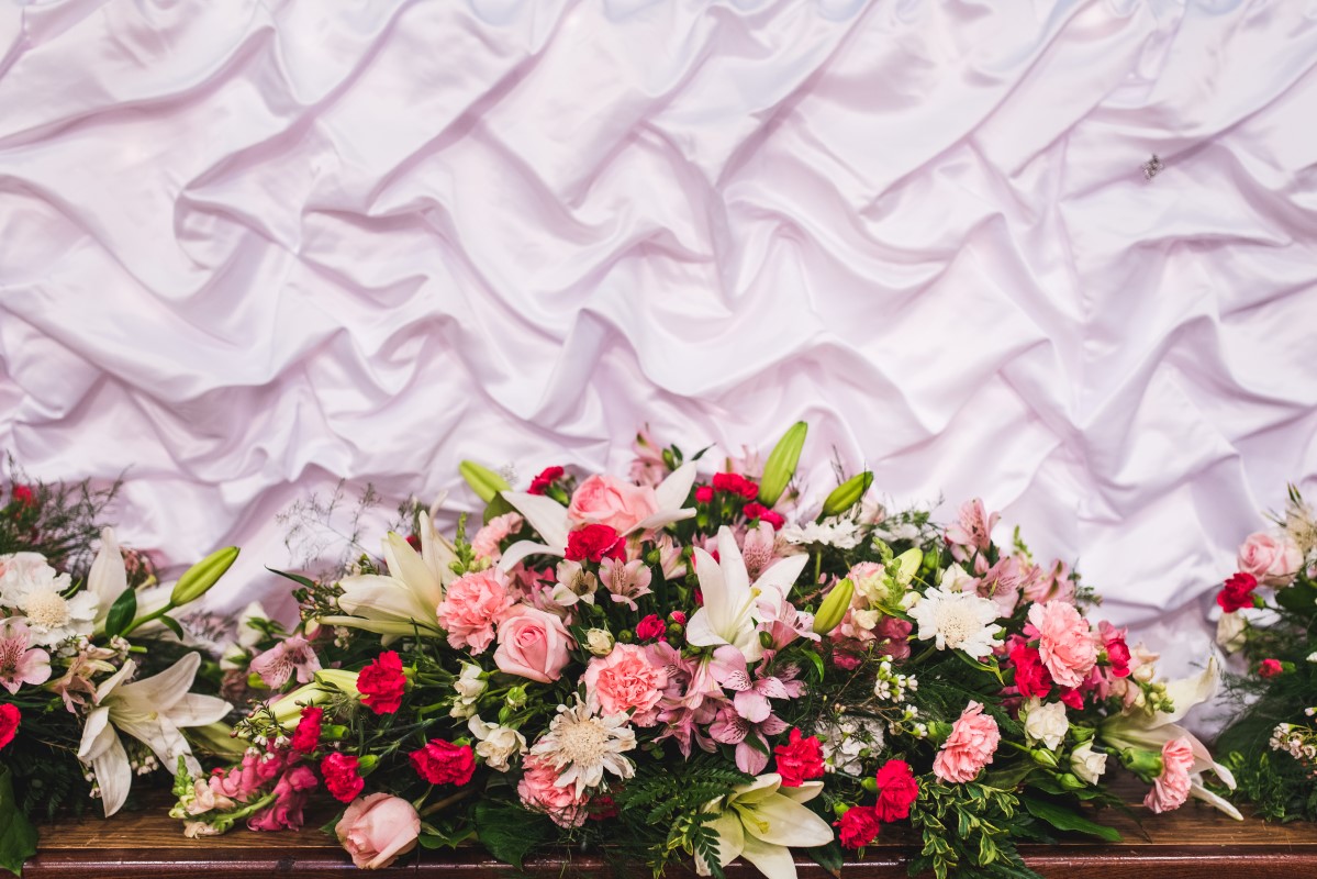 Oak Bay Beach Hotel Wedding Head Table Floral Design by Decorate Victoria