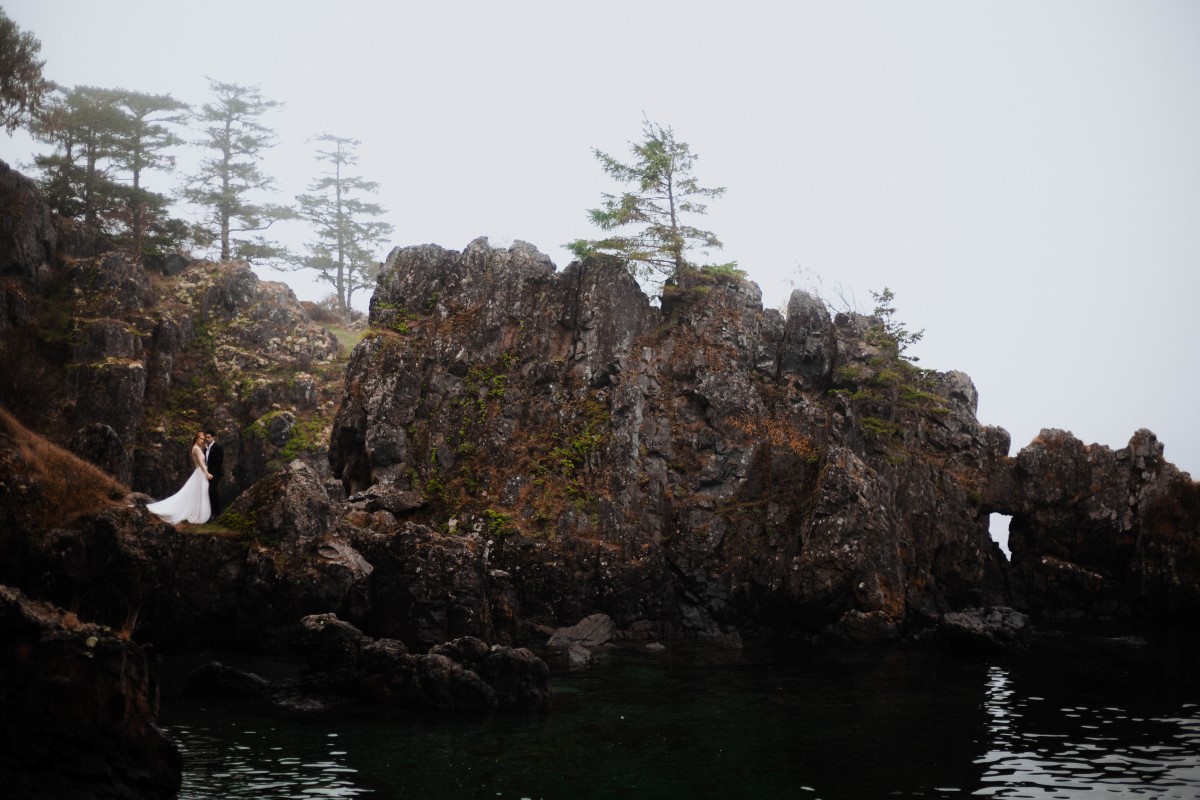 Celtic Bride Wedding on the cliffs of Vancouver Island Megan Maundrell