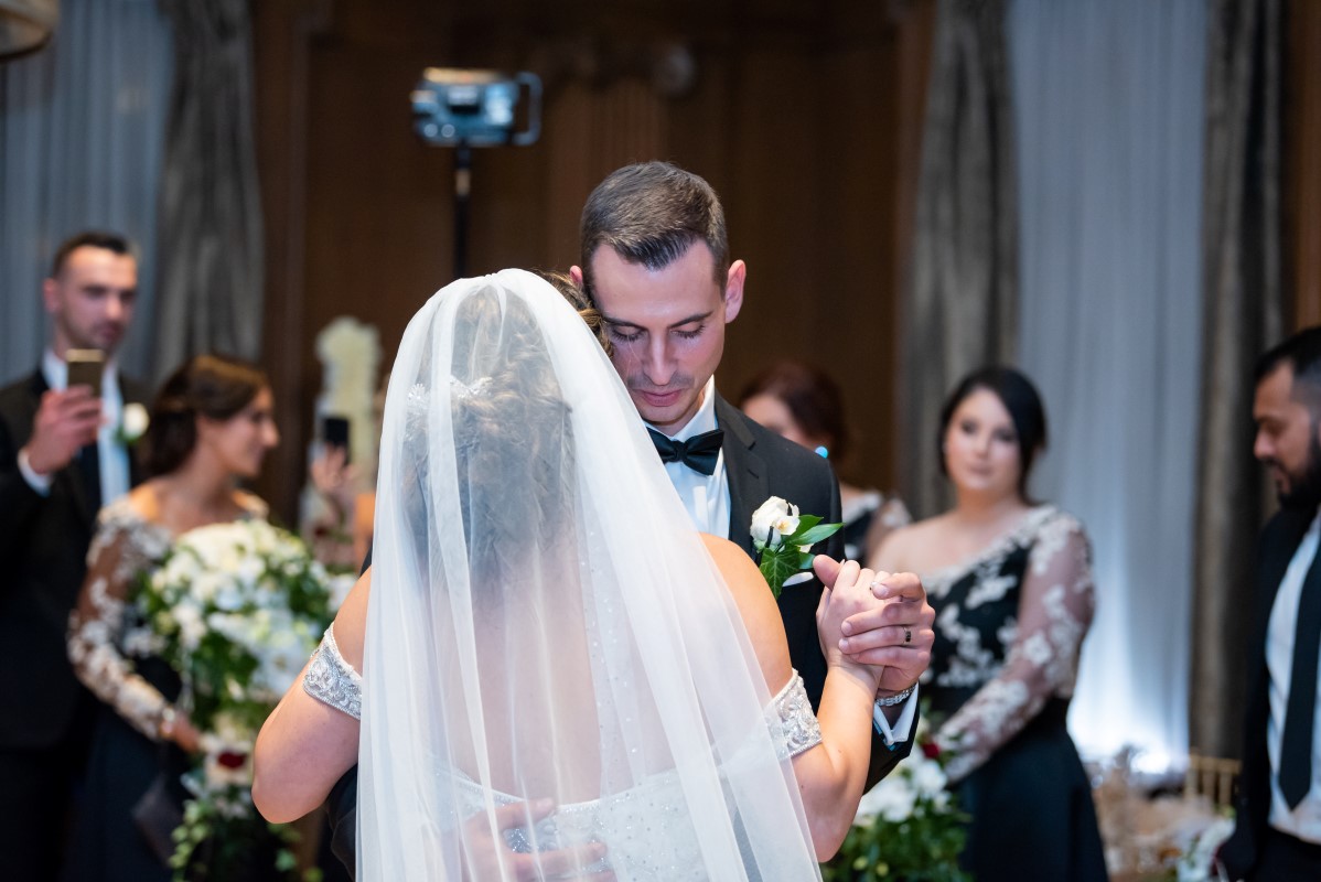 Newlyweds share first dance in the spotlight at Vancouver Club