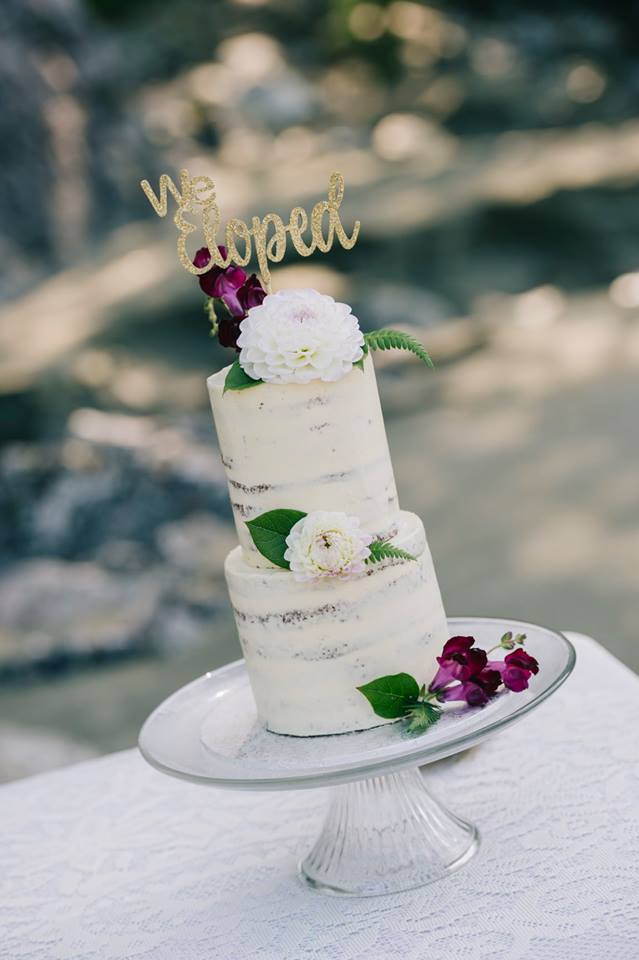 Tofino Elopement Wedding Cake on the Beach by Tofino Cake Studio