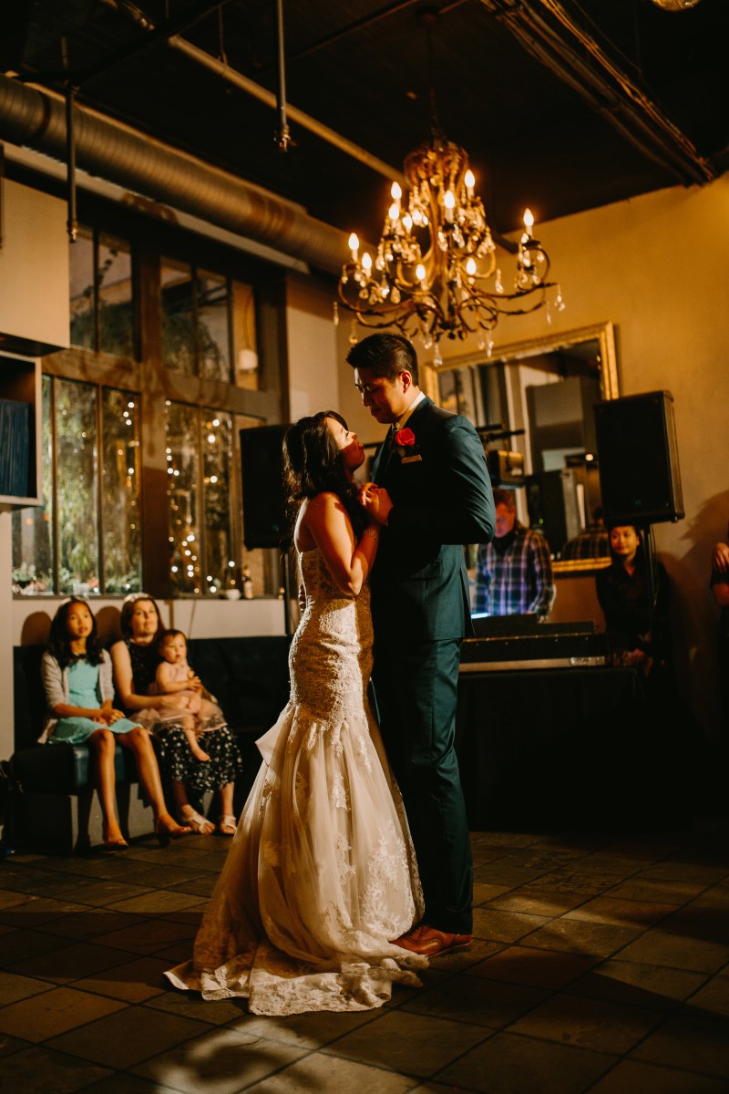 Chinese Newlyweds First Dance at Brix and Morter in Vancouver