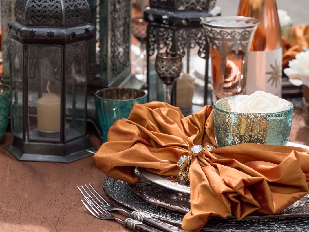 Vibrant Moroccan Table Decor with Lanterns