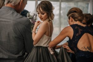 Sweet Memories of Bride Getting Ready