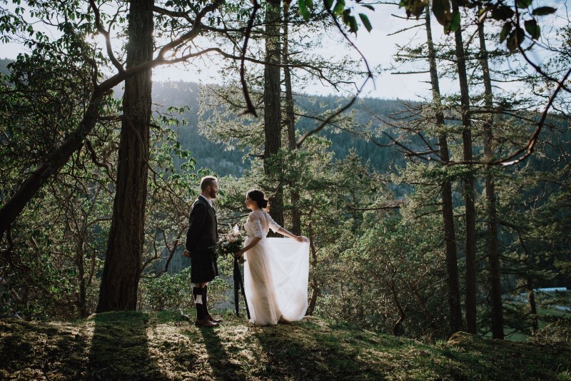 Vancouver Island Scottish Spirit Wedding Couple at Birds Eye Cove