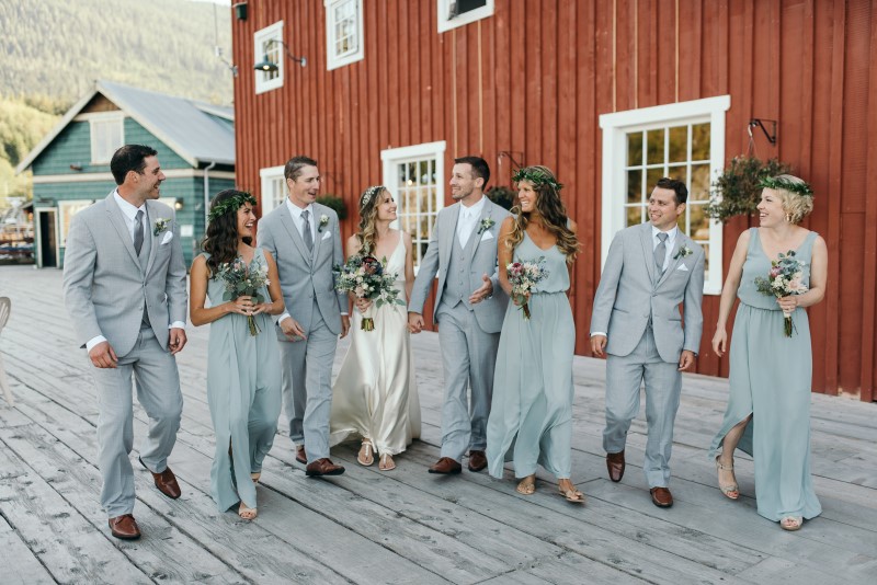 Seaside Romance Bridal Party at Telegraph Cove on Vancouver Island