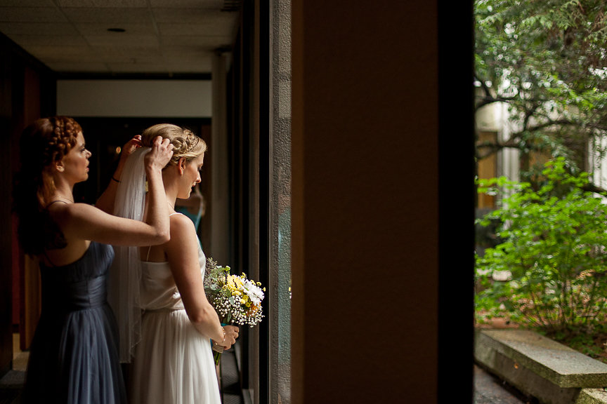 Bride begins her walk down the aisle at Museum of Vancouver