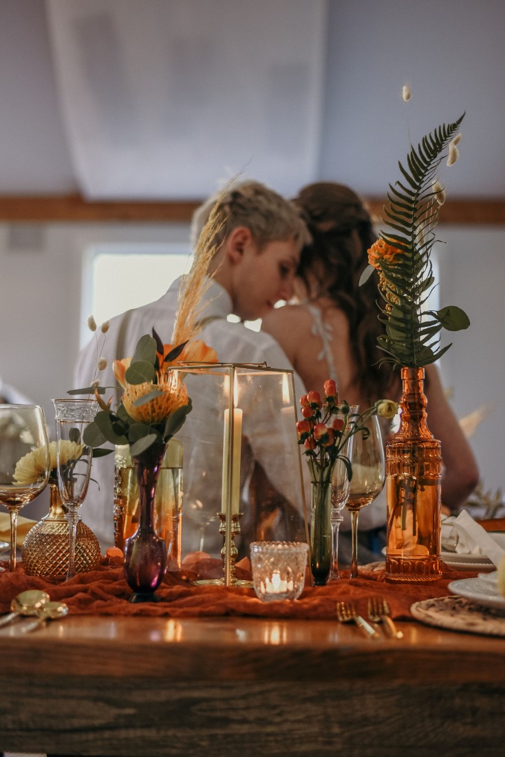 Deep Cove Winery Wedding Dayla Weiss Photo bohemian inspired tablescape