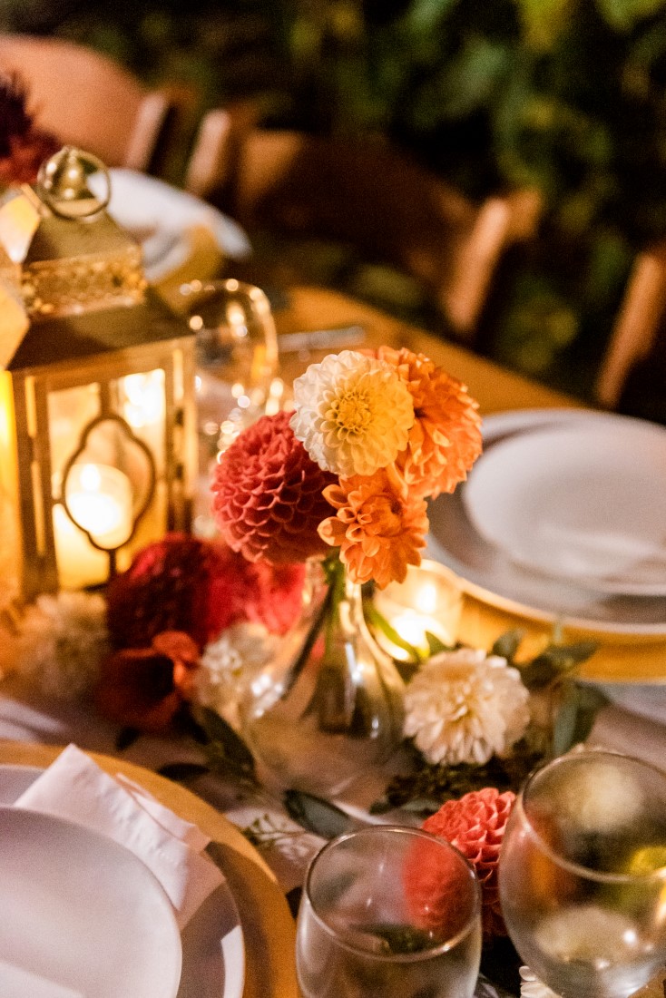 Sunflowers and Sunshine Wedding Inspo mini table florals