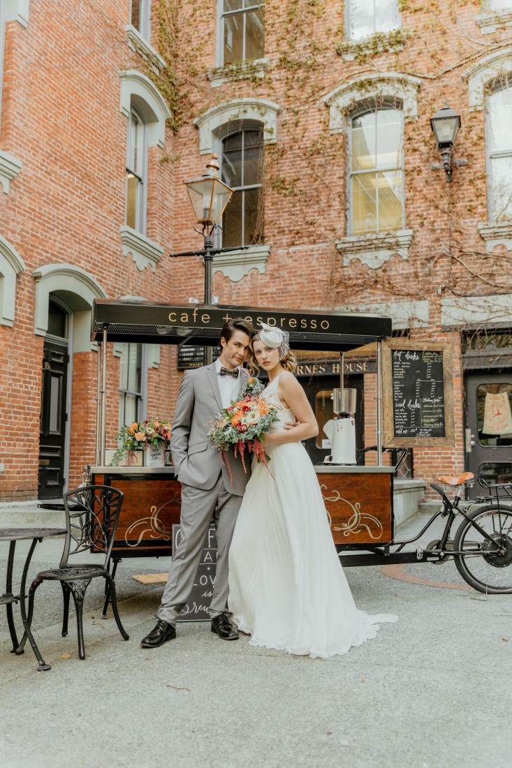 Coffee Love in Comox Valley Luke Liable Photography couple pose in front of Bru Bike Cafe + Espresso